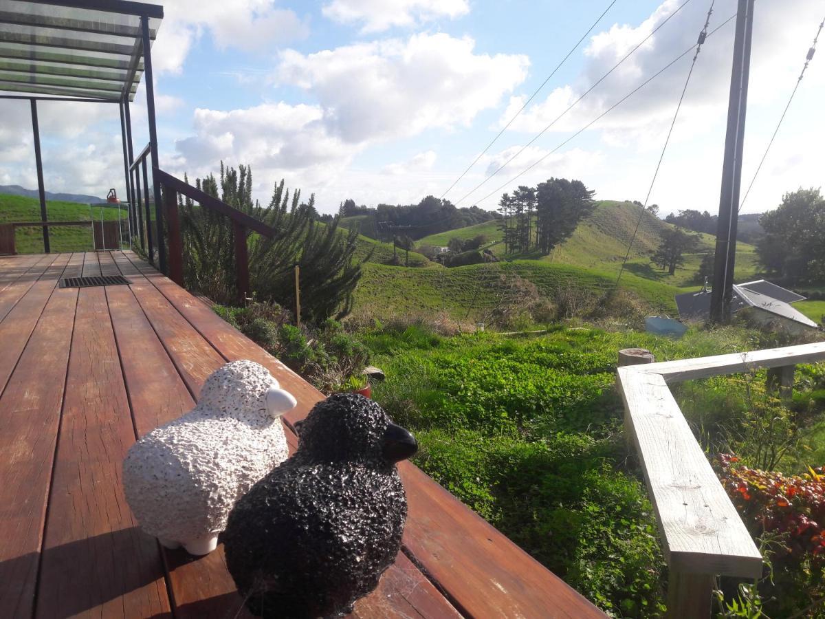 Cosy Country Cottage On A Sunny Hill New Plymouth Extérieur photo