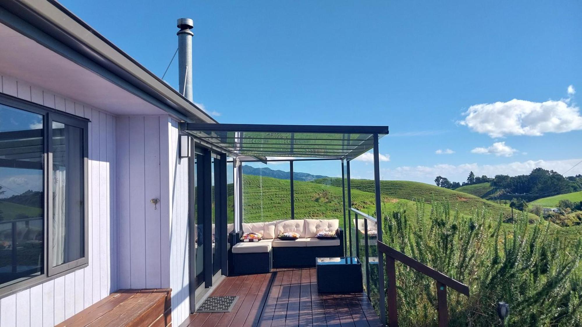 Cosy Country Cottage On A Sunny Hill New Plymouth Extérieur photo